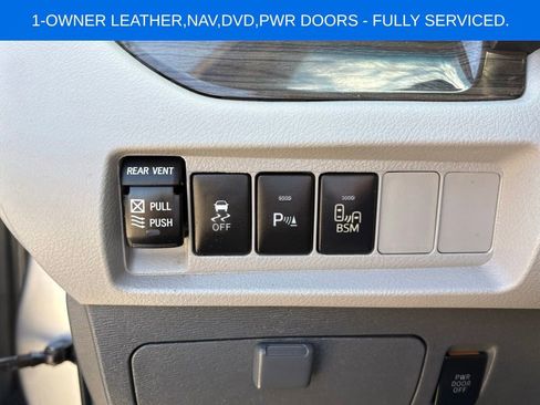 Used 2015 Toyota Sienna XLE Premium FWD image 37