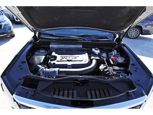 Certified 2024 Cadillac XT4 Premium Luxury image 34