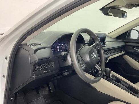 Used 2025 Honda Accord LX image 12