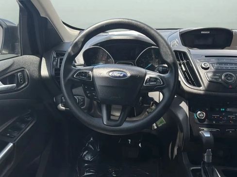 Used 2017 Ford Escape SE FWD image 24