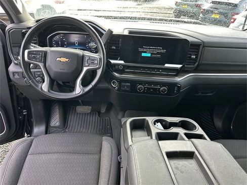 Used 2024 Chevrolet Silverado 2500 LT image 12