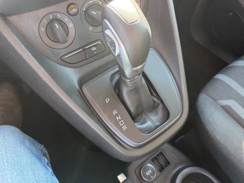 Used 2016 Ford Transit Connect XLT FWD image 14