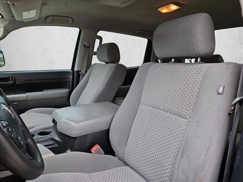 Used 2013 Toyota Tundra 2WD CrewMax w/ SR5 Pkg image 14