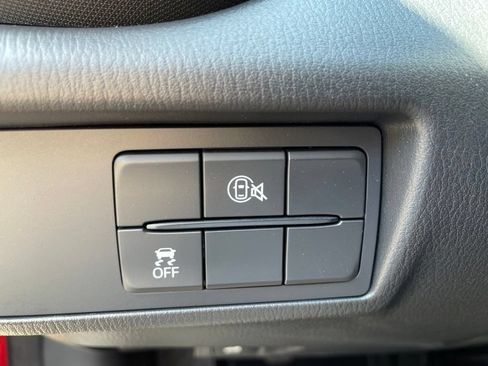 Used 2025 MAZDA MX-5 Miata Sport RWD image 15