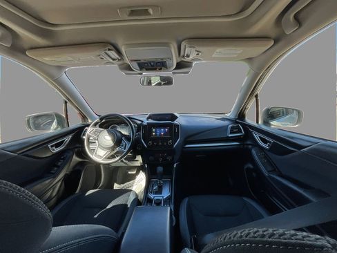 Used 2023 Subaru Forester Premium image 9