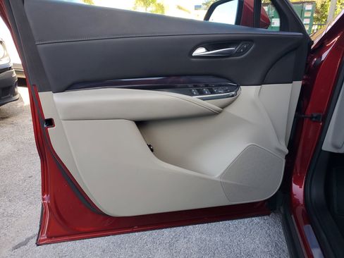 Used 2023 Cadillac XT4 Luxury image 17