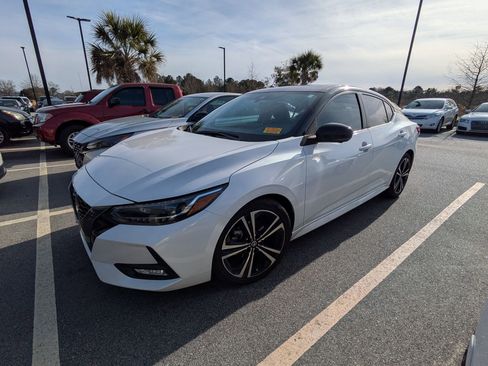 Used 2023 Nissan Sentra SR w/ SR Premium Package image 4
