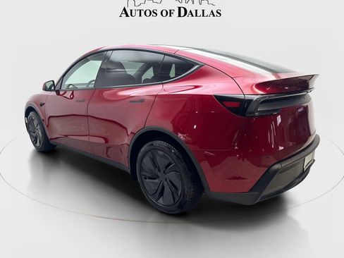 Used 2026 Tesla Model Y Long Range RWD image 9