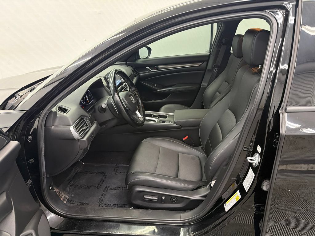 Used 2021 Honda Accord Sport image 9