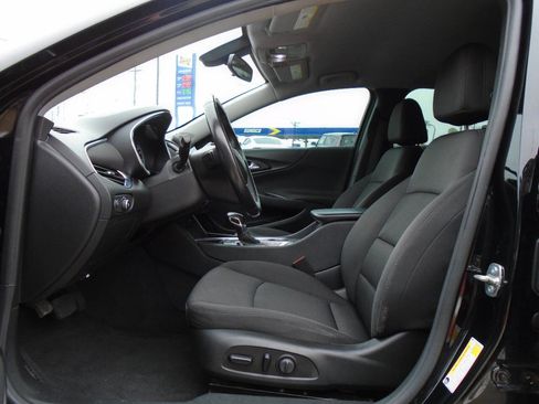 Used 2021 Chevrolet Malibu LT w/ Midnight Edition image 9