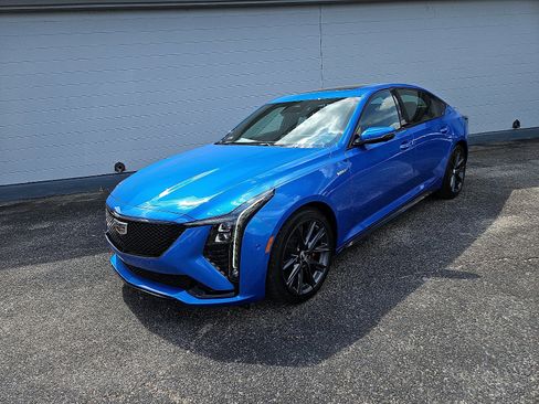 New 2026 Cadillac CT5 V image 1