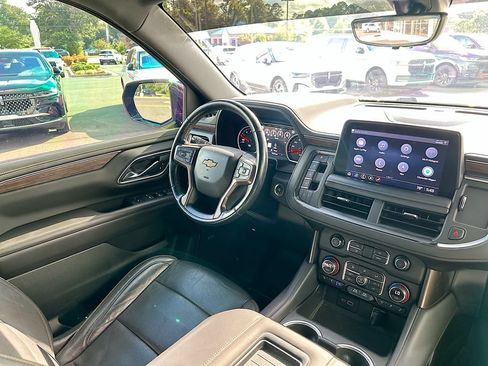 Used 2021 Chevrolet Tahoe High Country w/ Premium Package AWD/4WD image 19