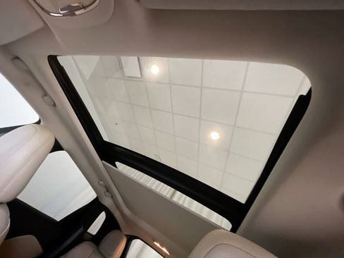 Used 2015 Jeep Cherokee Limited w/ Trailer Tow Group image 22