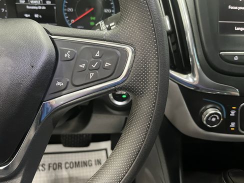 Used 2020 Chevrolet Equinox LS w/ LS Convenience Package image 20