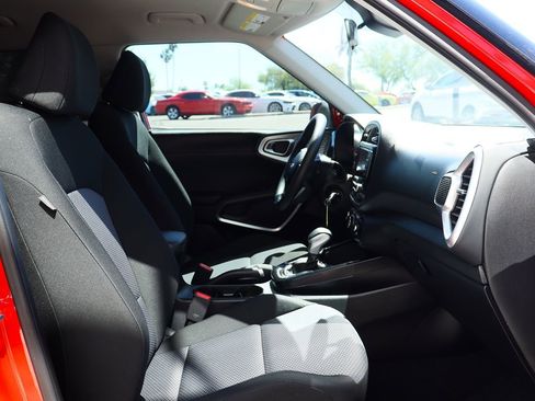 Used 2024 Kia Soul LX w/ Option Group 015 image 34