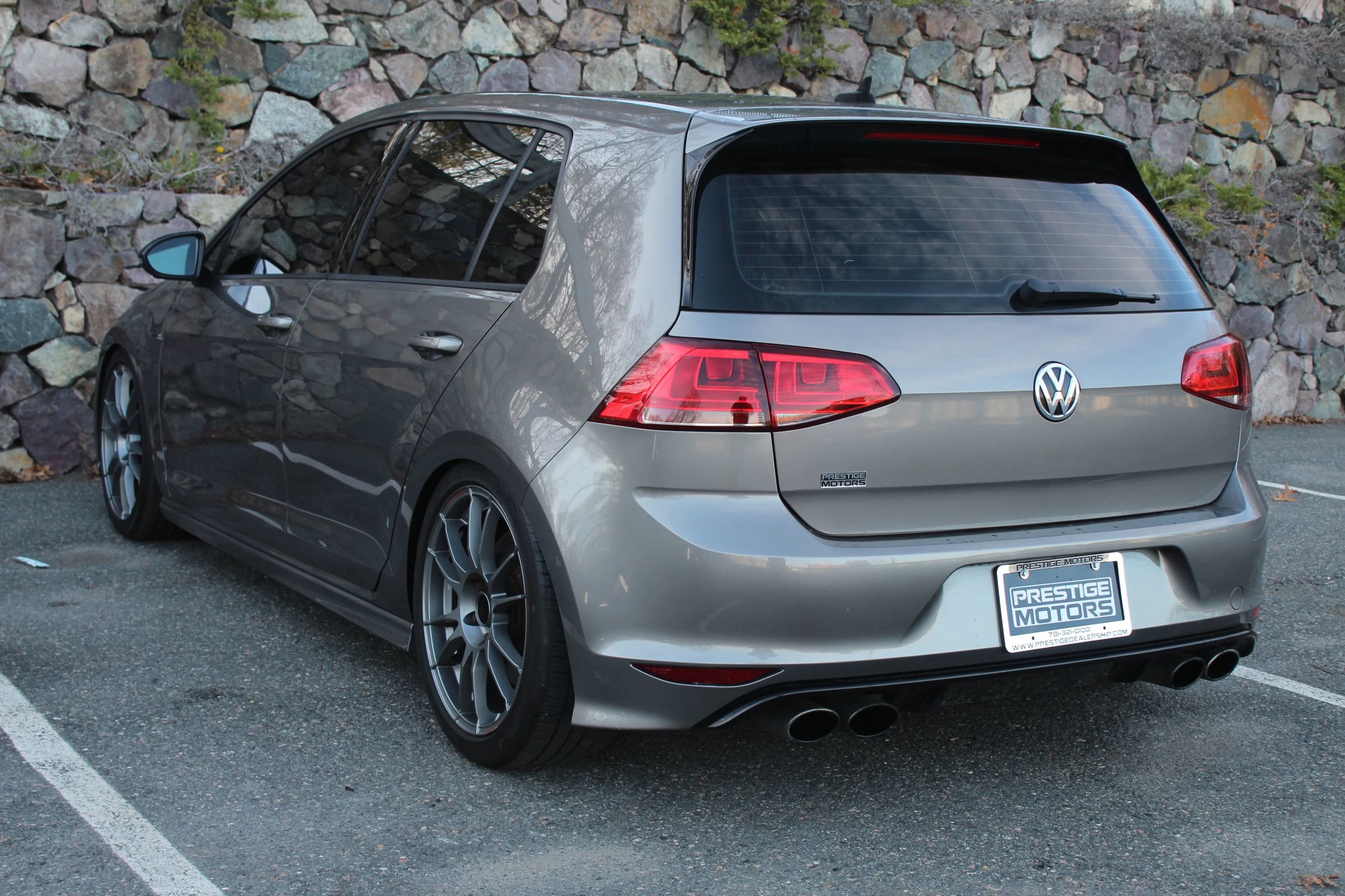 Used 2016 Volkswagen Golf 4-Door AWD/4WD image 7