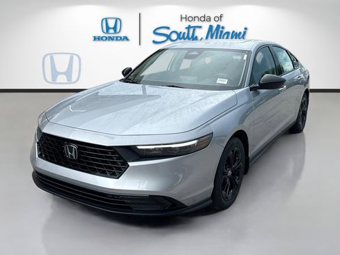 New 2025 Honda Accord SE image 3