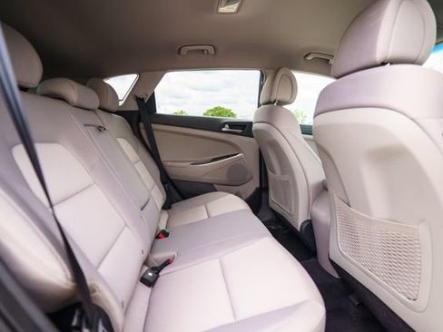 Used 2018 Hyundai Tucson SEL AWD/4WD image 29