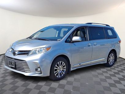 Used 2019 Toyota Sienna XLE w/ XLE Navigation Package