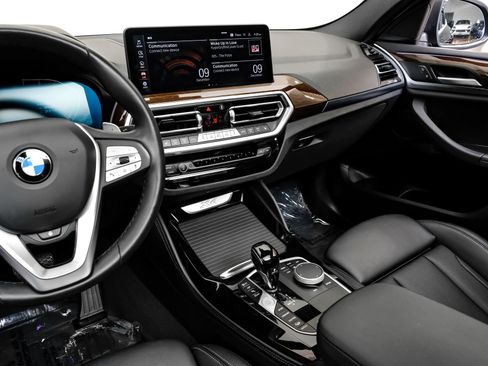 Used 2024 BMW X4 xDrive30i image 28