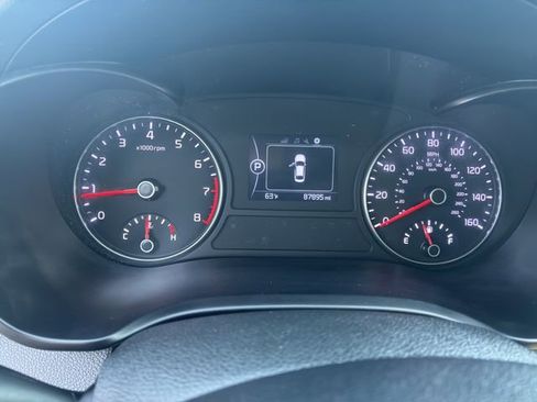 Used 2018 Kia Optima LX w/ 17" Alloy Wheels Package image 12