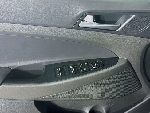 Used 2016 Hyundai Tucson Limited w/ Option Group 03 image 25