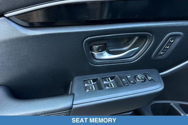 Certified 2025 Honda Pilot Touring image 12