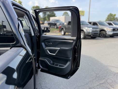 Used 2021 Nissan Titan SV w/ Accessory Utility Package RWD image 29