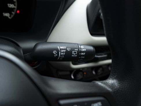 Certified 2026 Honda HR-V LX image 24