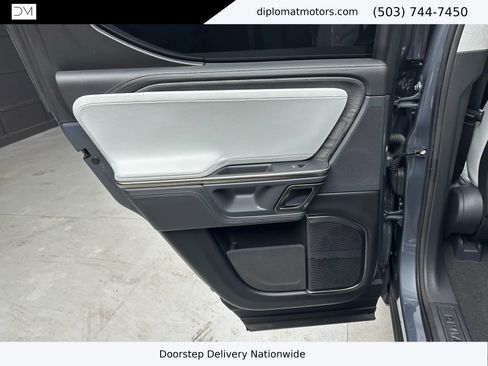 Used 2023 Rivian R1T Adventure image 24