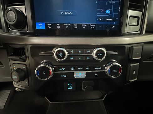 Used 2024 Ford F150 XLT AWD/4WD image 24