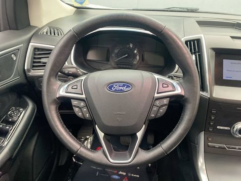 Used 2020 Ford Edge Titanium w/ Class II Trailer Tow Package AWD/4WD image 16