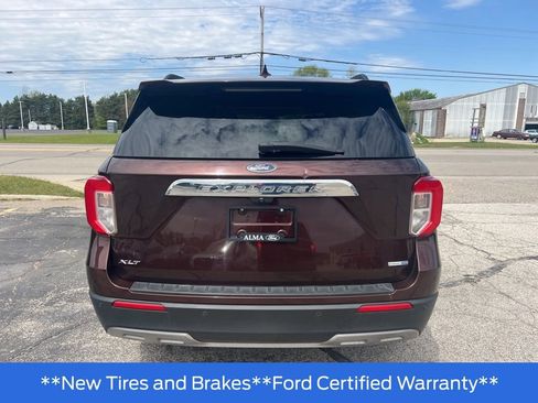 Used 2020 Ford Explorer XLT w/ Equipment Group 202A AWD/4WD image 13