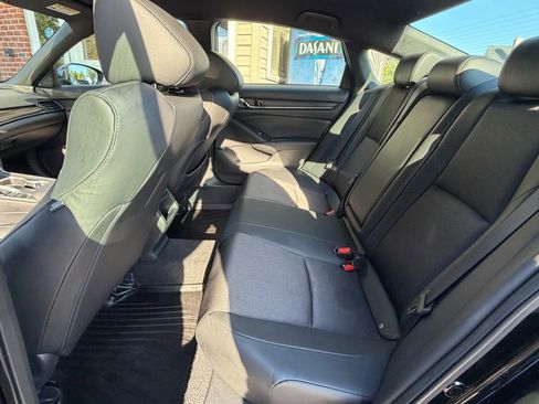 Used 2022 Honda Accord Sport image 10