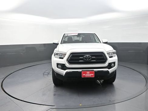 Used 2022 Toyota Tacoma SR5 AWD/4WD image 20