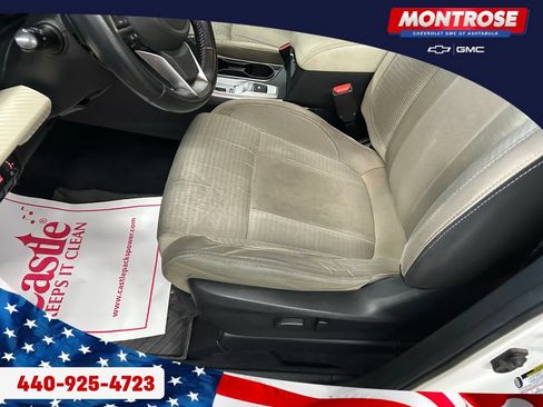 Used 2022 Subaru Ascent Premium w/ Convenience Package AWD/4WD image 19
