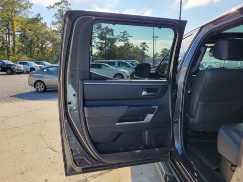 Used 2023 Toyota Tundra Platinum image 29