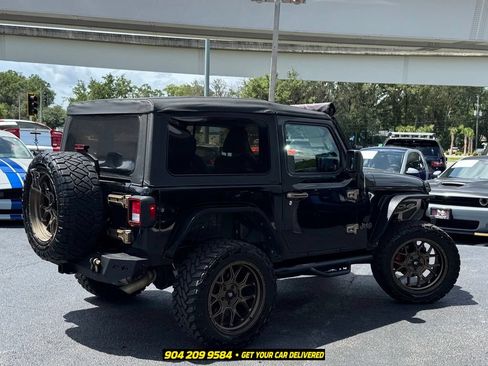 Used 2019 Jeep Wrangler Sport AWD/4WD image 5