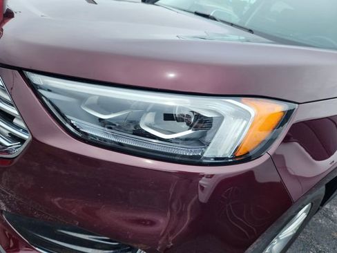 Used 2020 Ford Edge Titanium w/ Equipment Group 301A FWD image 23