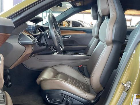 Used 2022 Audi e-tron GT Prestige w/ Prestige Package image 12