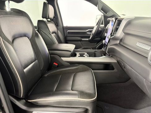 Used 2025 RAM 1500 Laramie image 30