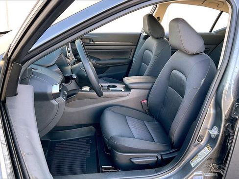 Used 2025 Nissan Altima 2.5 S image 23