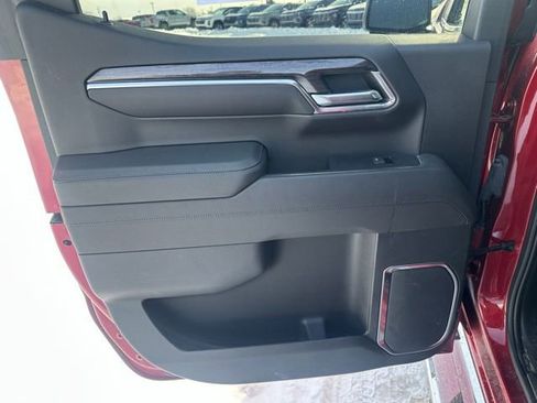 Used 2022 Chevrolet Silverado 1500 LTZ w/ Technology Package image 18