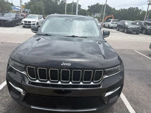 Used 2022 Jeep Grand Cherokee Limited AWD/4WD image 1