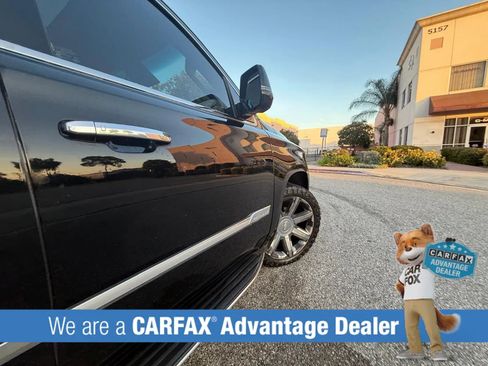 Used 2015 Cadillac Escalade Luxury AWD/4WD image 11