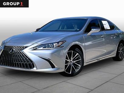 Used 2025 Lexus ES 350 w/ Premium Package