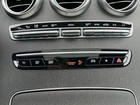 Certified 2021 Mercedes-Benz GLC 300 4MATIC image 29