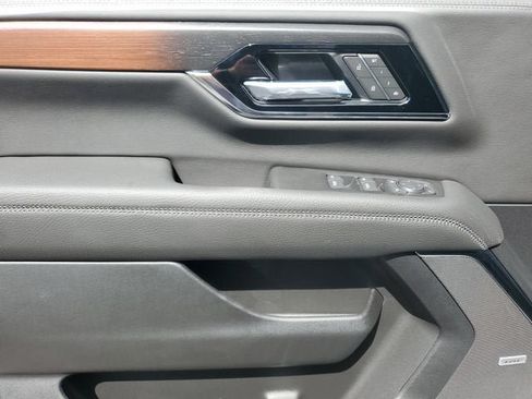 New 2026 GMC Yukon Denali RWD image 17
