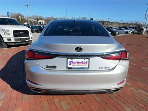 Used 2019 Lexus ES 350 image 2