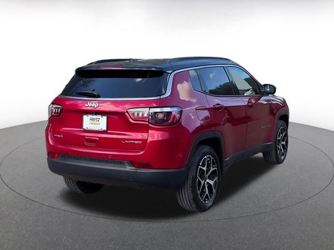 Used 2025 Jeep Compass Limited image 11